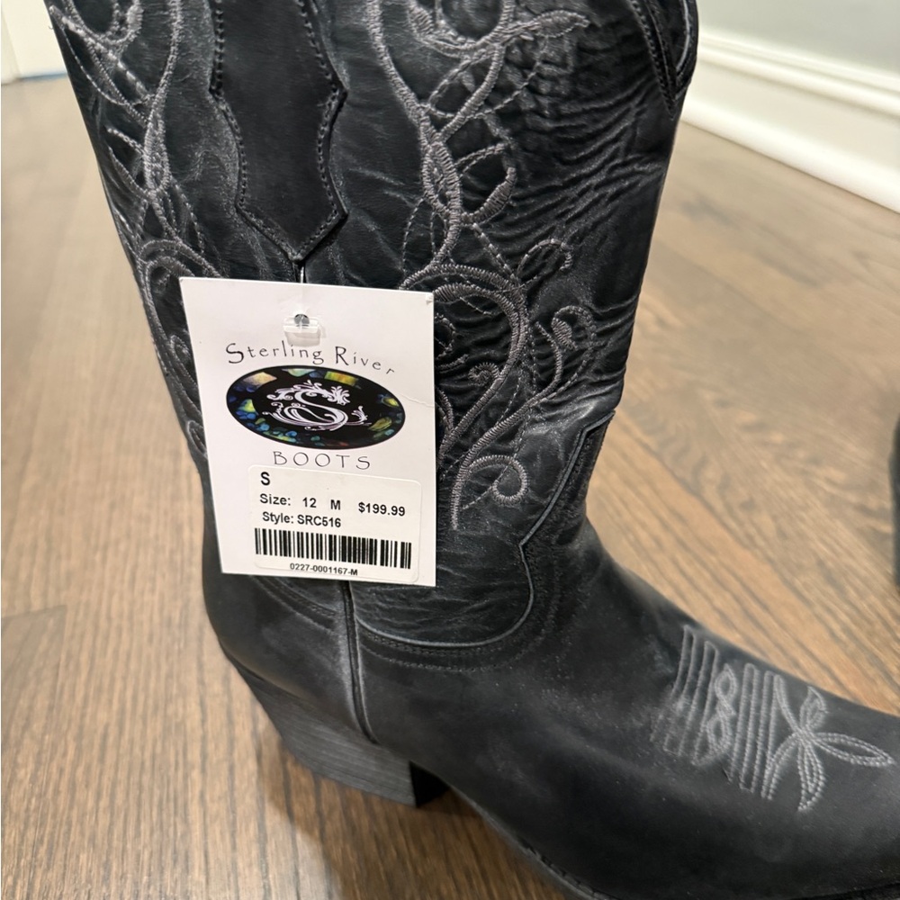 Black Cowboy Boots - Picture 2 of 4